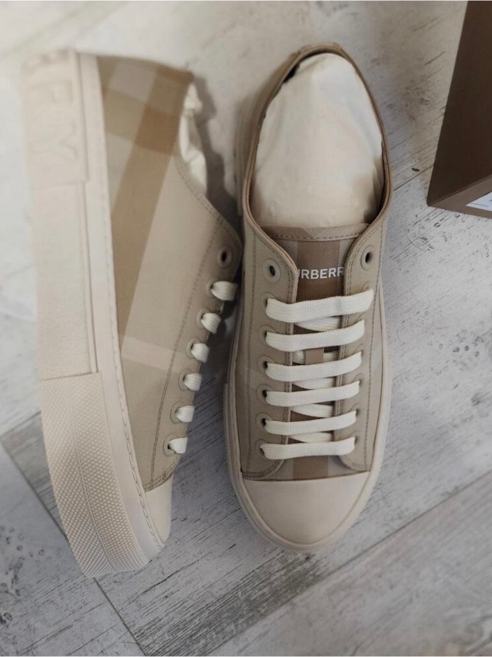 Burberry Jack Vintage Check Platform Low Top Sneakers Brand New - Picture 2 of 7